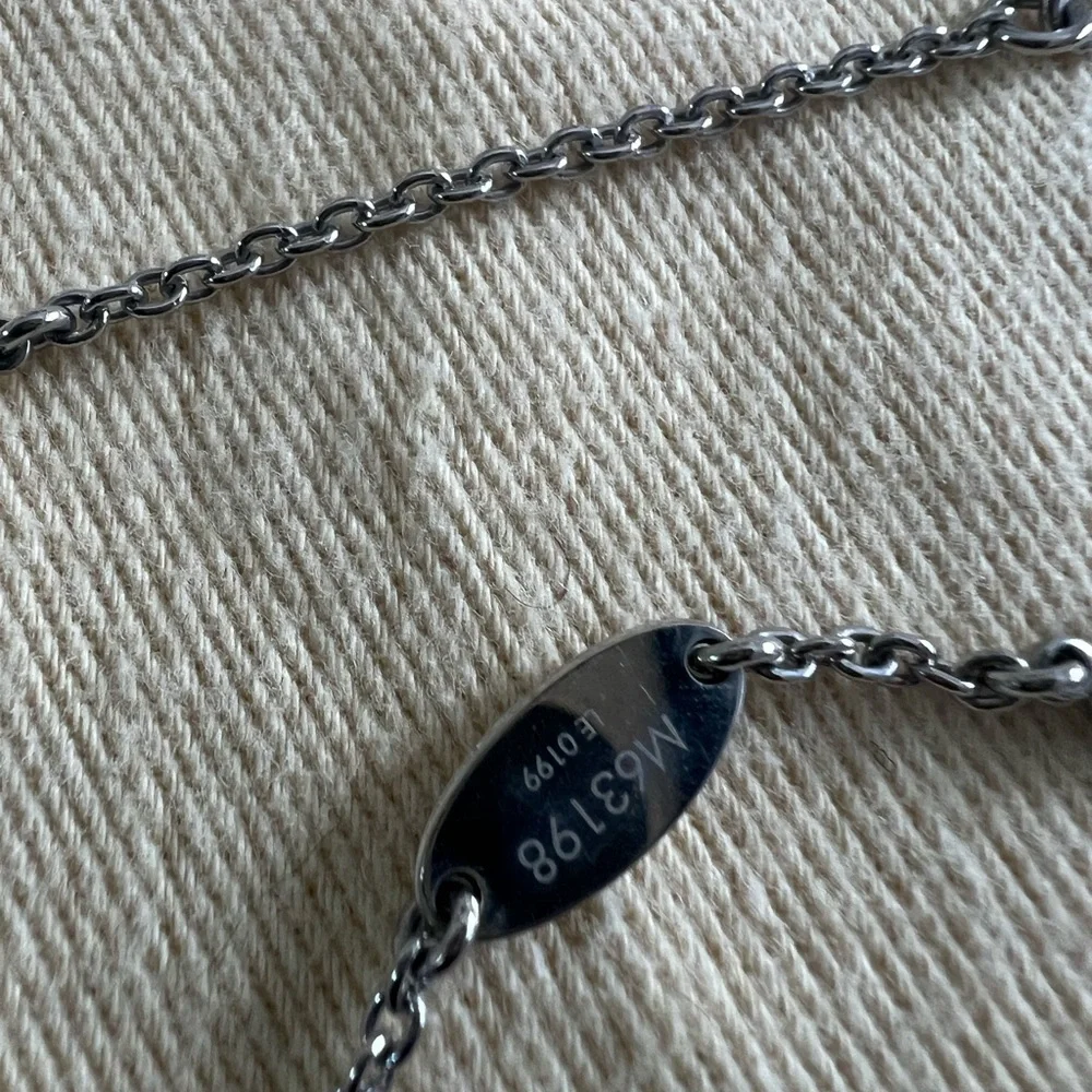 Louis Vuitton Silver V Chain Bracelet - Picture 7 of 12